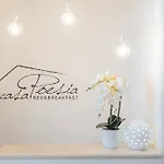 Casa Poesia