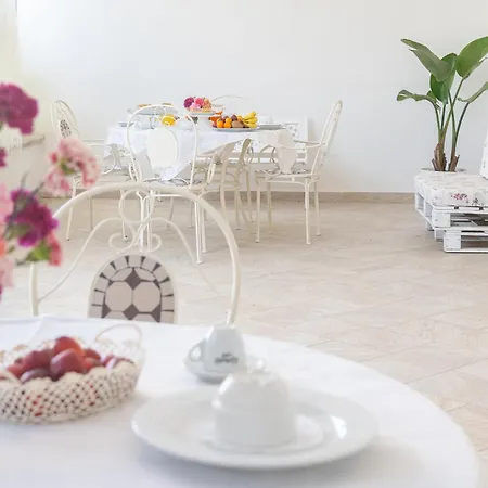 Casa Poesia Bed & Breakfast