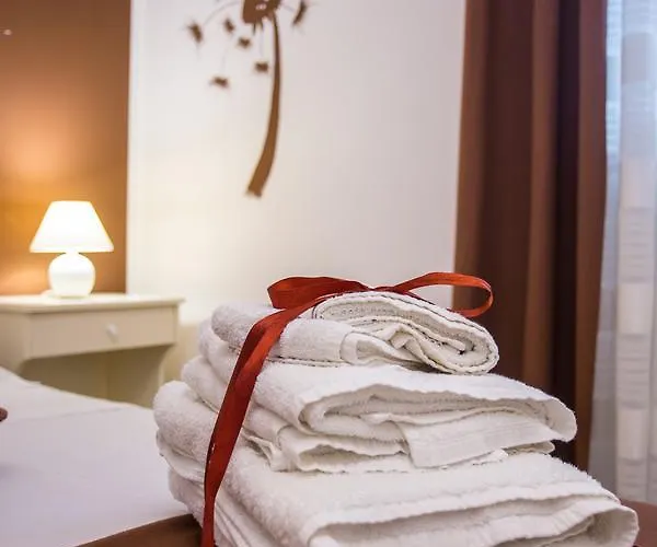 Casa Poesia 4* توري سان جيوفاني أوغينتو